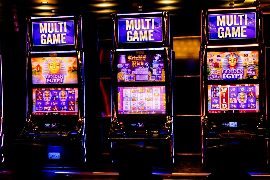 How to Maximize Your Chances of Winning at Slot Online