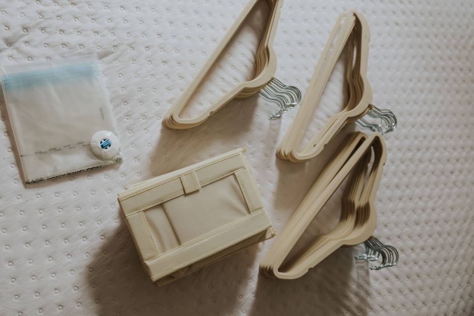 Smart and Streamlined: 5 Must-Have Household Items for Modern Living